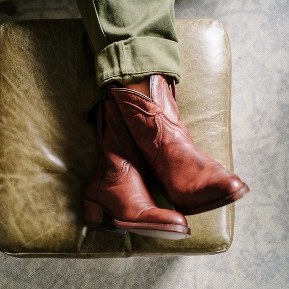 NWT TECOVAS The Penny - Womens in scotch goat color Size 12 DISCONTINUED  RARE - Picture 2 of 7